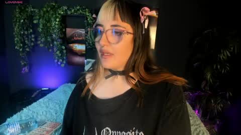 Snapshot of gomory_kitty chatting on April 18, 7:07 pm gomory_kitty online show from April 18, 7:07 pm