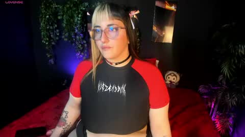 Snapshot of gomory_kitty chatting on April 24, 4:53 pm gomory_kitty online show from April 24, 4:53 pm