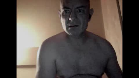 gonzalo online show from December 8, 3:32 am