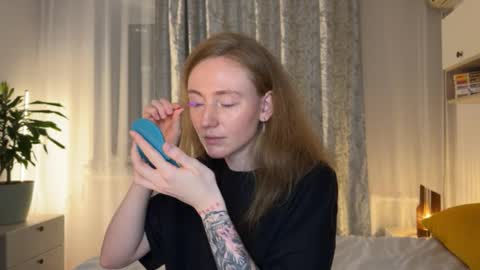 Polly online show from December 3, 1:53 pm