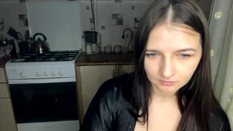 good_girl_24 online show from June 13, 9:13 pm