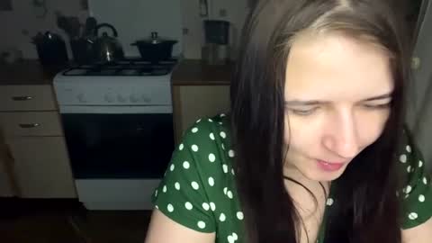 good_girl_24 online show from June 15, 10:45 pm