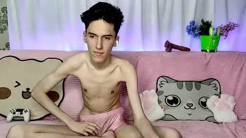 Luca online show from June 12, 12:31 am
