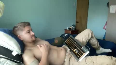 Snapshot of goodfumes chatting on October 19, 7:47 pm goodfumes online show from October 19, 7:47 pm