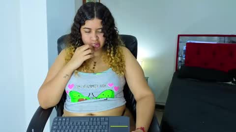 Snapshot of goodgirlxxxl chatting on April 28, 2:27 am Goodgirlxxxl online show from April 28, 2:27 am