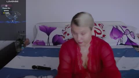 Elysa online show from November 4, 7:29 am