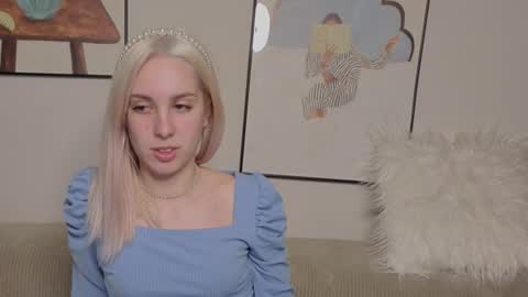 Snapshot of goog_div chatting on November 13, 1:54 pm goog_div online show from November 13, 1:54 pm