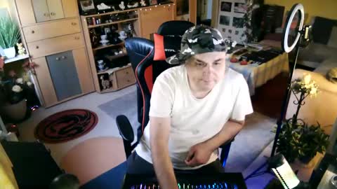 google5001 online show from September 25, 5:44 am