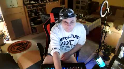 google5001 online show from October 5, 2:32 am