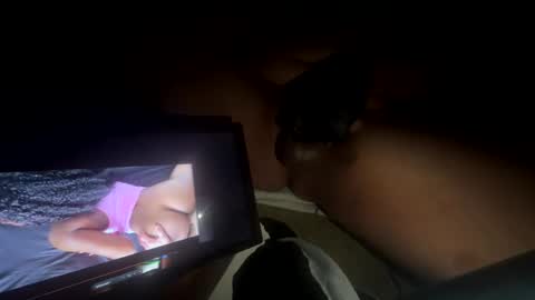 Snapshot of gooningonmolly chatting on December 4, 9:40 am gooningonmolly online show from December 4, 9:40 am