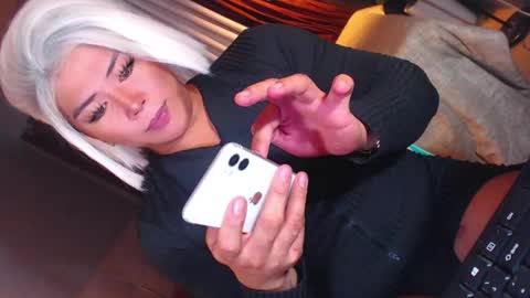 Snapshot of gorgeous_devilxxx chatting on April 13, 3:34 am Samantha online show from April 13, 3:34 am