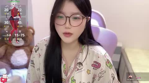 Snapshot of gorgeous_girl33 chatting on March 3, 12:28 am gorgeous girl33 online show from March 3, 12:28 am