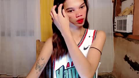 Snapshot of gorgeous_mafia16 chatting on January 12, 7:43 am Janna Marie online show from January 12, 7:43 am