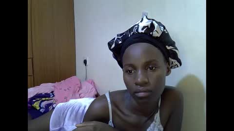 Snapshot of gorgeous_maya1 chatting on October 28, 7:27 pm gorgeous_maya1 online show from October 28, 7:27 pm