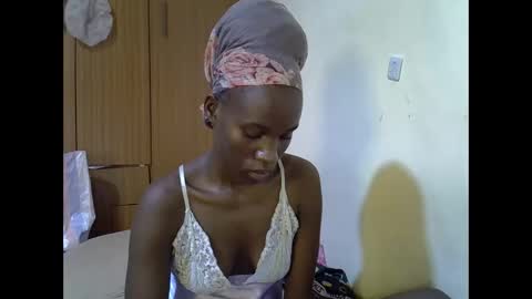 Snapshot of gorgeous_maya1 chatting on November 16, 7:52 pm gorgeous_maya1 online show from November 16, 7:52 pm