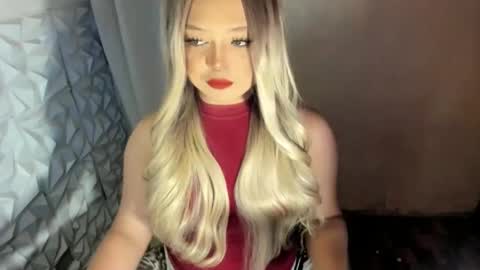 Snapshot of gorgeousamandarose chatting on June 3, 1:46 pm Amanda rose online show from June 3, 1:46 pm