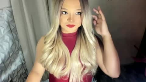 Snapshot of gorgeousamandarose chatting on June 13, 1:09 pm Amanda rose online show from June 13, 1:09 pm