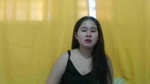 gorgeousasianmyra online show from February 14, 2:39 am