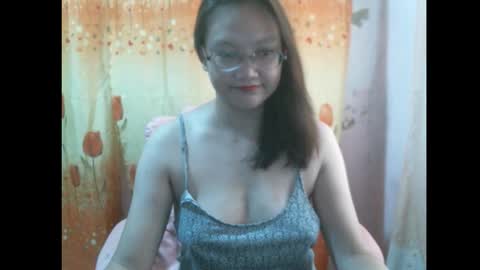 gorgeousmama online show from October 17, 4:37 am