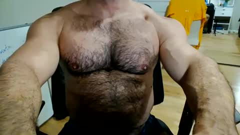 Snapshot of gorillaba chatting on April 14, 9:15 am gorillaba online show from April 14, 9:15 am