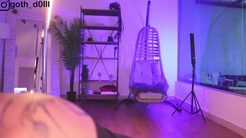 Snapshot of goth_dolll chatting on February 8, 10:19 pm sophie Special celebration a the beach 300k followers 3011 and 0112 online show from February 8, 10:19 pm