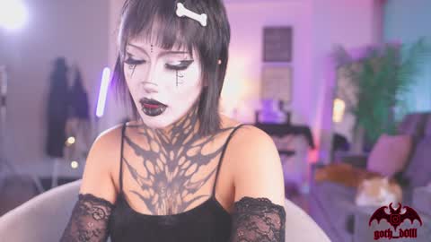 Snapshot of goth_dolll chatting on October 24, 8:38 pm sophie Special celebration a the beach 300k followers 3011 and 0112 online show from October 24, 8:38 pm