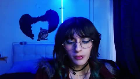 goth_minerva online show from September 18, 1:46 pm