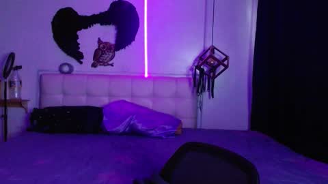 goth_minerva online show from September 22, 1:46 pm