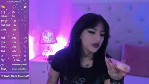 Snapshot of goth_tasha chatting on May 29, 1:31 pm goth_tasha online show from May 29, 1:31 pm