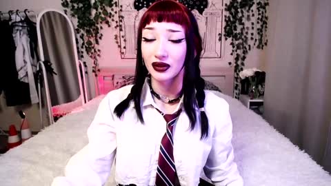    online show from February 5, 3:02 am