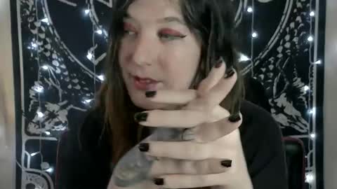 Snapshot of gothic_baddie chatting on February 3, 6:35 pm Vampira Nymph online show from February 3, 6:35 pm