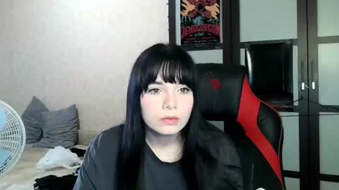 gothickq online show from June 18, 11:47 am
