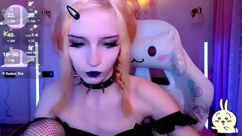 gothiclali online show from May 4, 11:34 pm