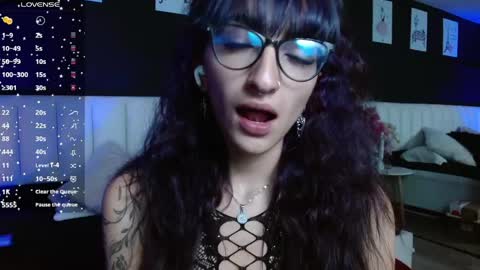 Snapshot of gotthic_met chatting on April 30, 4:08 am Meredith Alessandra online show from April 30, 4:08 am