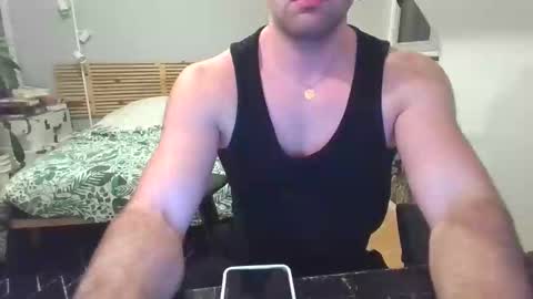 Snapshot of goura2000 chatting on March 2, 8:15 pm goura2000 online show from March 2, 8:15 pm