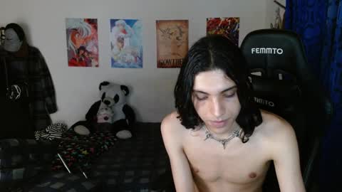 angelito tu novio online show from December 22, 4:06 am