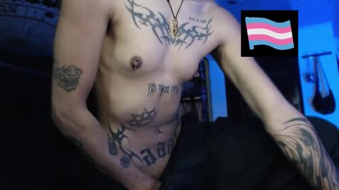 Snapshot of gowtherrrr_ chatting on March 27, 4:07 pm Manolo modelo independiente online show from March 27, 4:07 pm