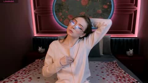 Snapshot of grace_blush chatting on October 11, 8:02 am Grace online show from October 11, 8:02 am