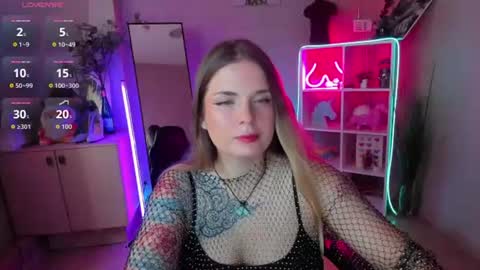 Snapshot of grace_floral chatting on July 28, 1:56 am Grace online show from July 28, 1:56 am