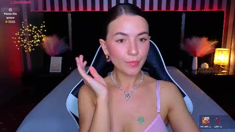gracefulmichelle online show from June 9, 7:14 pm
