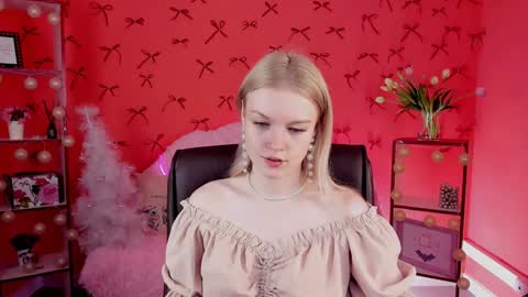 Grace Glamour online show from December 15, 5:23 am