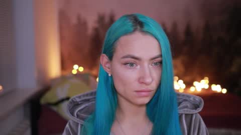 Snapshot of gracegreen chatting on October 13, 5:13 pm I will be glad to see you 30 N 1800 - 2300 gmt3 online show from October 13, 5:13 pm