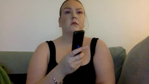 Grace Loves online show from February 14, 10:50 pm