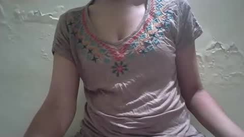 Snapshot of gracequeen47 chatting on April 4, 4:37 pm grace queen online show from April 4, 4:37 pm