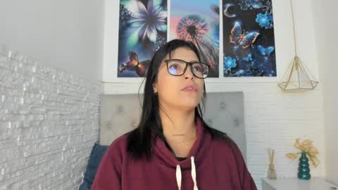 Gracey Milf online show from January 4, 11:00 am