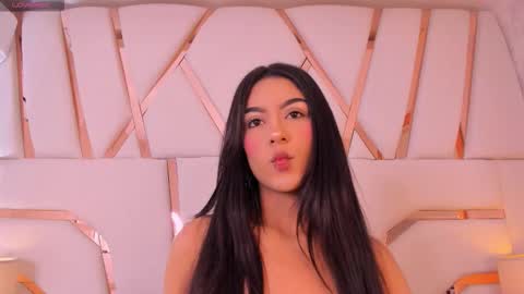 gracia_carrera online show from December 1, 3:44 am