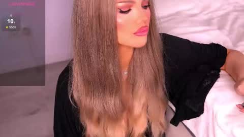 Grace online show from October 12, 3:22 pm