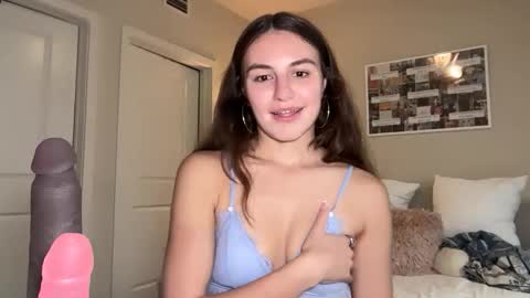 Gracie Smith online show from January 8, 10:34 pm