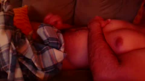 7 in boy toy online show from December 8, 9:24 am