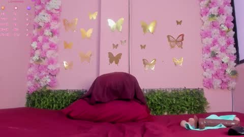 Mi Name is violeta  online show from March 9, 12:20 pm